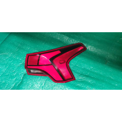 92402-S2600 Hyundai Santa Fe Right LED Tail Lamp 2021-2023