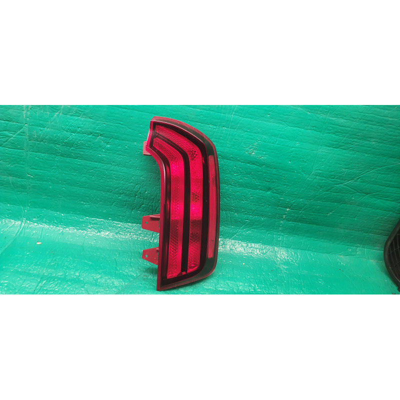 92402-S9000 Kia Telluride Right Tail Lamp 2020-2022
