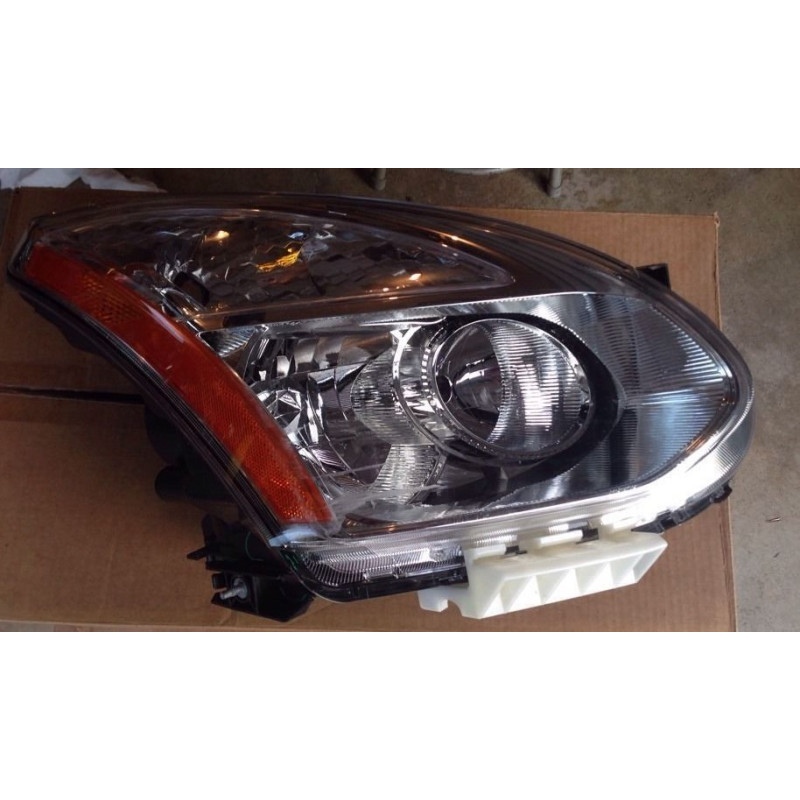 Nissan Rogue Xenon Headlight with Ballast (Right) 2009-2013
