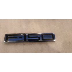 4L34-16B114-AB Ford F-150 Fender Tailgate Chrome Emblem 2004-2008