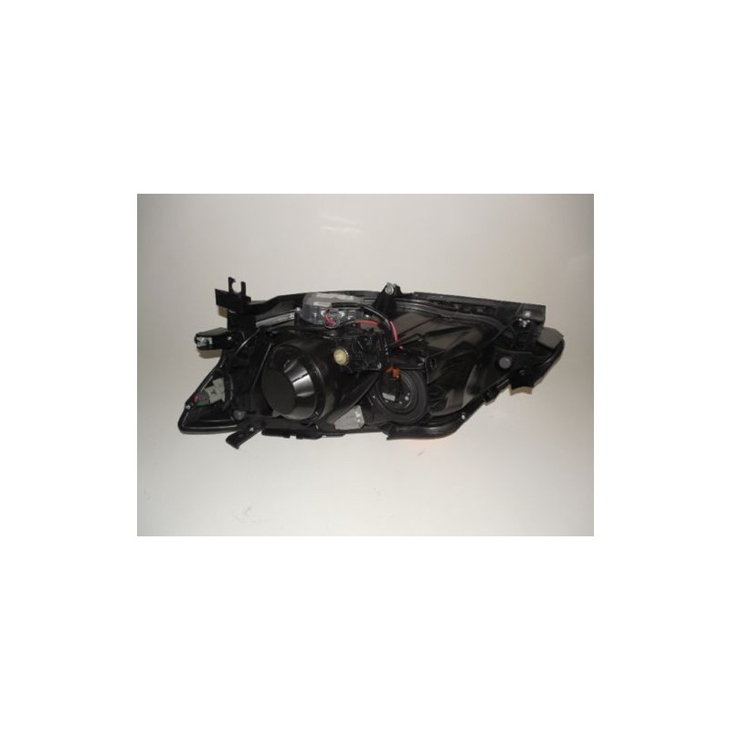 Subaru Impreza Right Xenon OEM Headlight 2008-2011