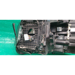 92102-S2500 Hyundai Santa Fe Right LED Headlight 2021 92180-S2500