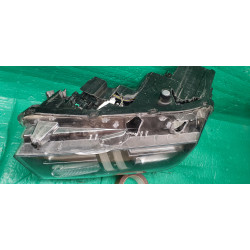 92102-S2500 Hyundai Santa Fe Right LED Headlight 2021 92180-S2500