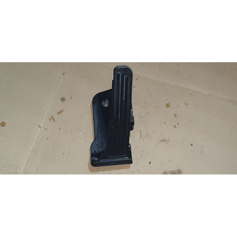 23214256 Cadillac ATS Gas Accelerator Pedal 2013-2019