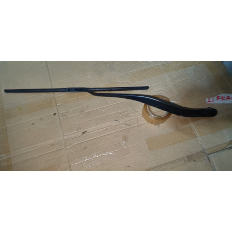 23282659 Cadillac CT6 Left Driver Side Windshield Wiper Arm 2016-2020