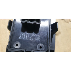 84023747 Cadillac CT6 Rear Right Door Window Sunroof Switch Bezel 2016-2020