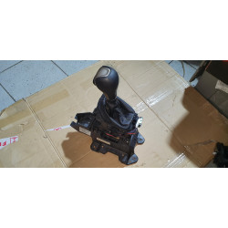 P6MD111X9AA Jeep Cherokee Transmission Floor Shifter 2014-2018 6MD111X9AD