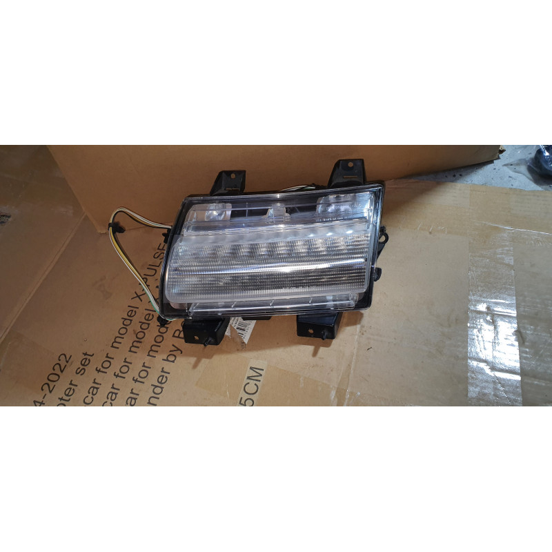 Jeep Gladiator Left LED Turn Signal Premium Park Lamp 2018-2022 | Wrangler
