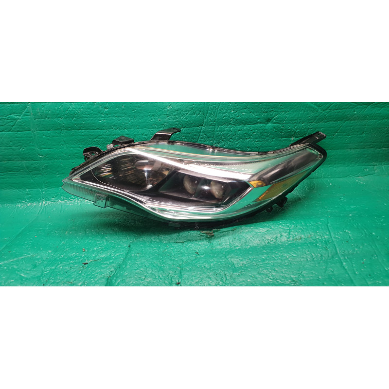 81150-07120 Toyota Avalon Left Halogen Headlight 2013-2015