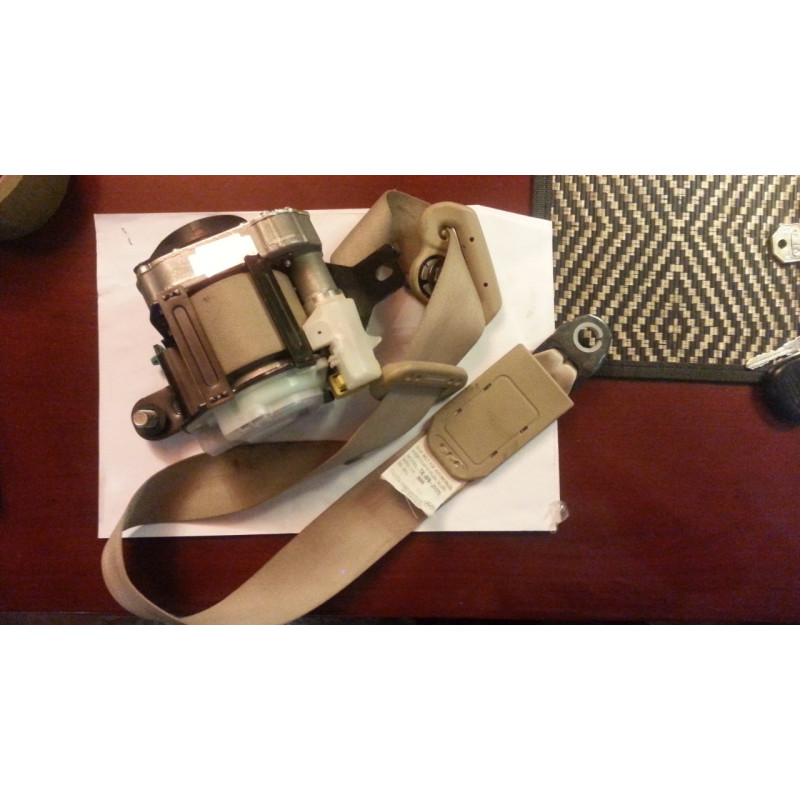 Honda CR-V Front Right Seat Belt 2005-2006