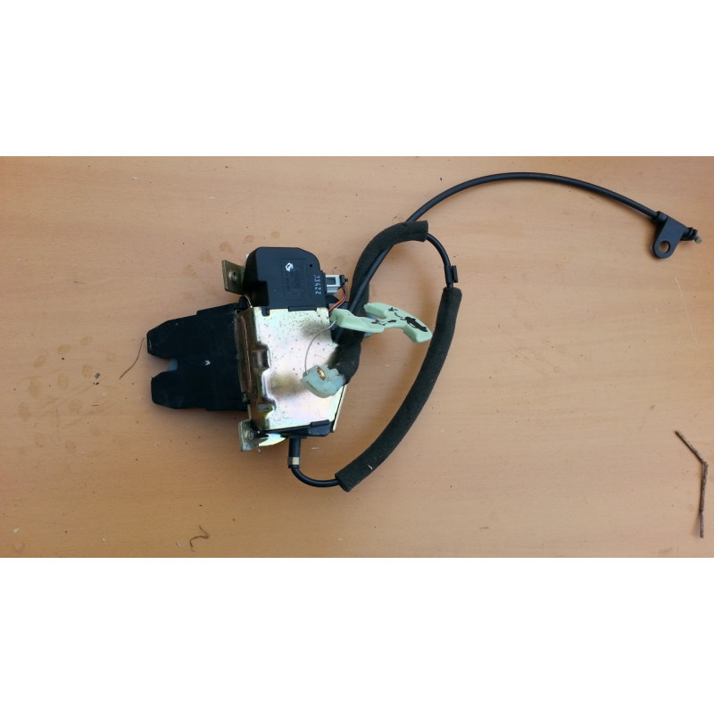 9203514 Volvo S60 Trunk Lid Actuator Lock Latch 2000-2009