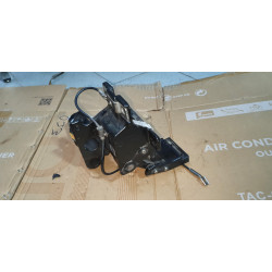 JL1B-16470-AG Ford Expedition Right Running Board Step Bracket Motor