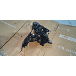 JL1B-16470-AG Ford Expedition Right Running Board Step Bracket Motor