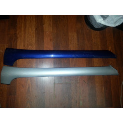 2R33-76517B17 Ford Mustang Convertible Left Windshield Molding 1999-2004