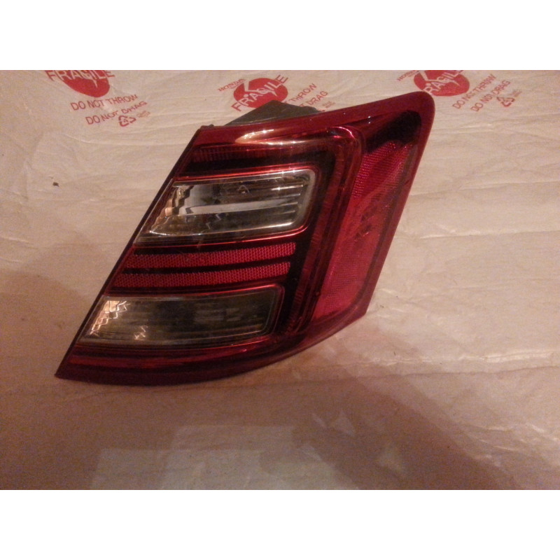 DG13-13B504-A Ford Taurus Right LED Tail Lamp 2013-2019 DG13-13B504-AT
