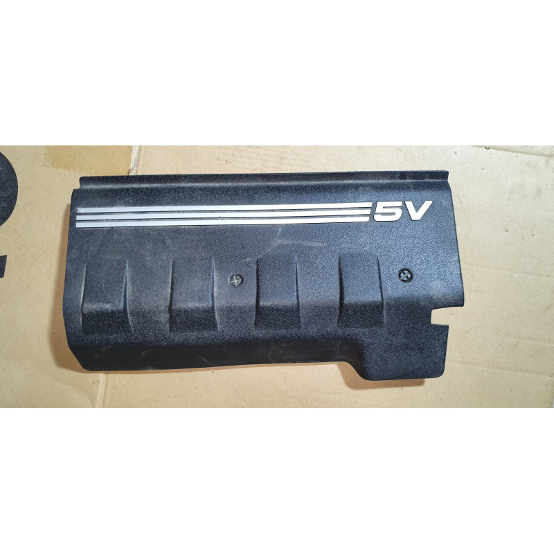 077103724D Audi A8 Engine Valve Cover 2000-2003