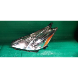 81170-47300 Toyota Prius V Left Halogen Headlight 2012-2014