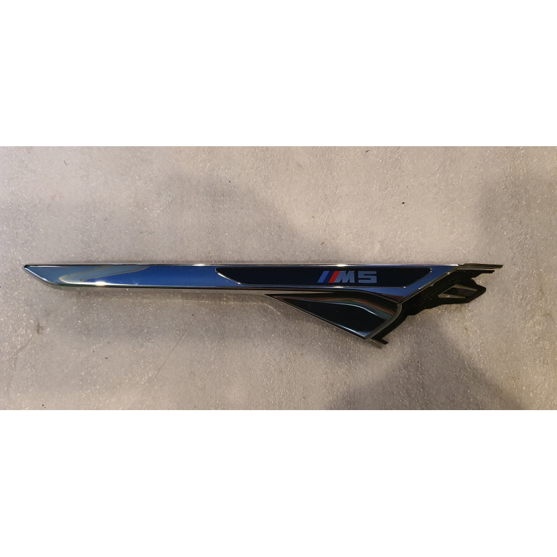8063206 BMW 5 Series Right Fender Chrome Trim Bezel Molding 2016-2023