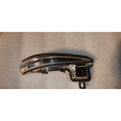 81740-58010 Toyota RAV4 Left Mirror LED Signal Turn Light