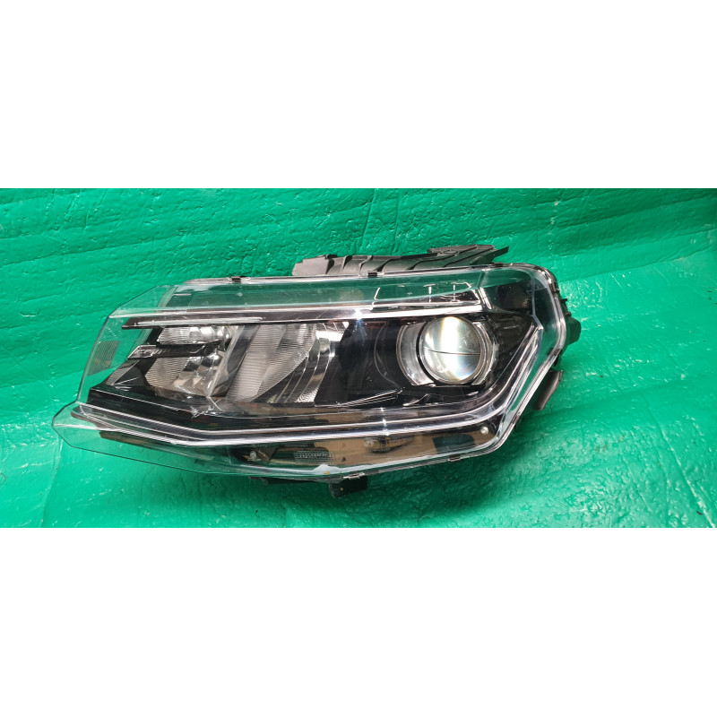 84078851 Chevrolet Camaro Left Halogen Headlight 2016-2018