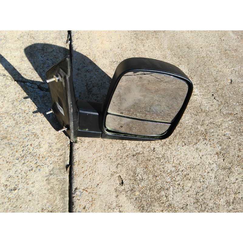 15227420 Chevrolet Express Right Manual Mirror 2008-2021