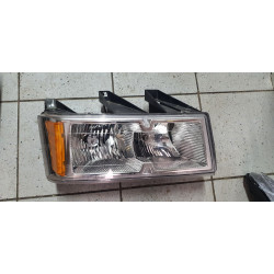 16530332 Chevrolet Colorado Right Headlight 2004-2012