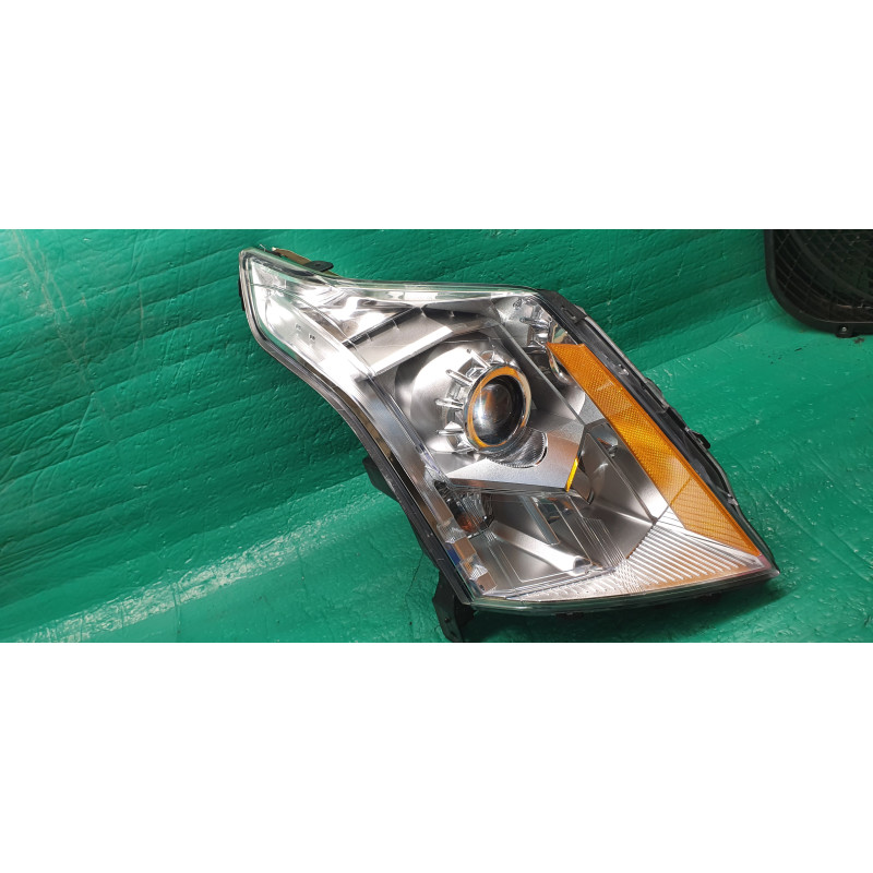22853873 Cadillac SRX Right Halogen LED Headlight 2010-2016 20916372