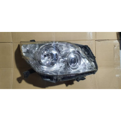 81130-60E40 Toyota Land Cruiser Right Halogen Headlight 2009-2013