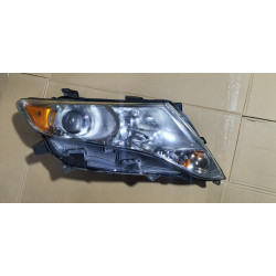 81110-0T020 Toyota Venza Right Halogen Headlight 2009-2012