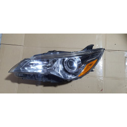81150-06860 Toyota Camry LEFT HALOGEN HEADLIGHT 2015-2017