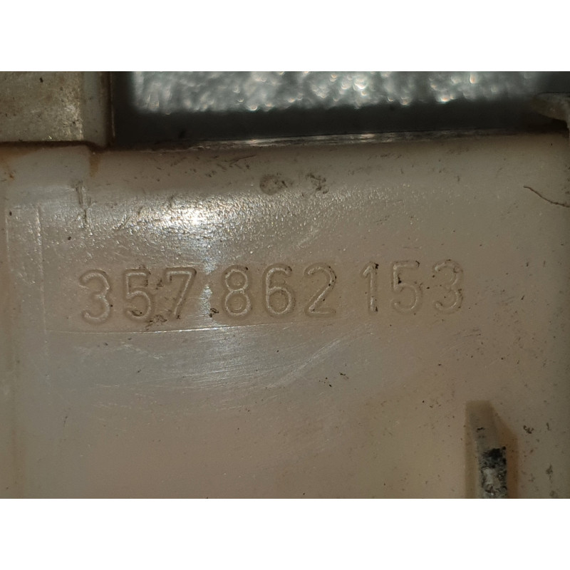 357862153 Volkswagen Passat B3 Central Door Lock Latch Actuator 1990-1994