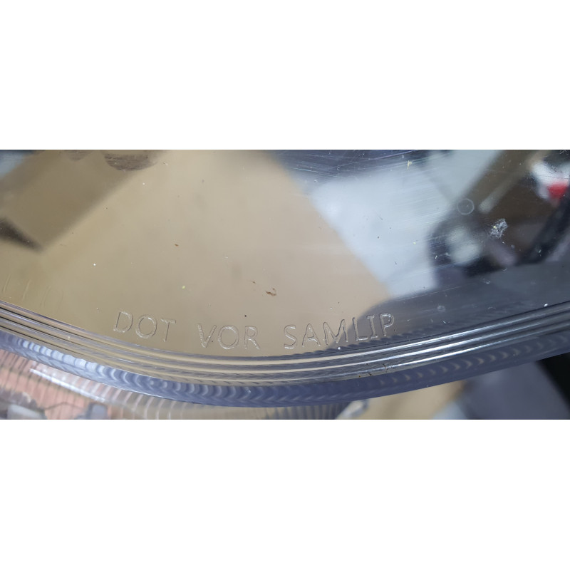 92102-S2100 Hyundai Santa Fe Right Headlight Glass 2019-2020 92102-S2000