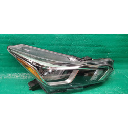 26010-5EE0A Nissan Versa Right Halogen Headlight 2020-2022