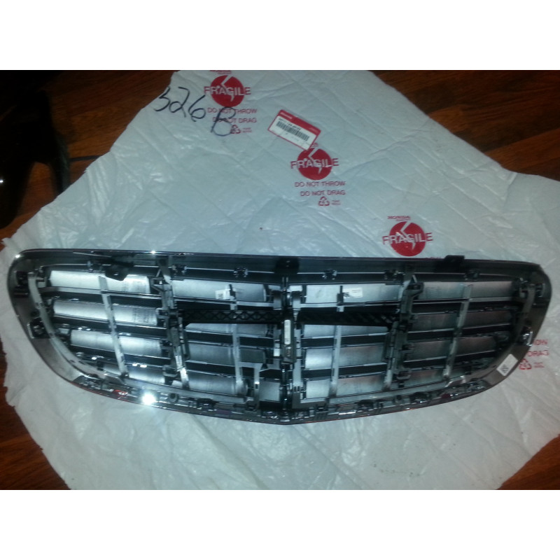 2058805901 Mercedes-Benz C-Class Chrome Grille 2015-2021 2059064800