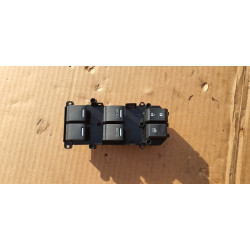 35750-TG7-A312-M1 Honda Pilot Left Door Master Power Window Switch