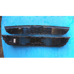 AR33-8200-AH Ford Mustang Upper Grill 2010-2012