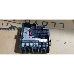 84874122 GMC Battery Distribution Engine Compartment Fuse Block Box