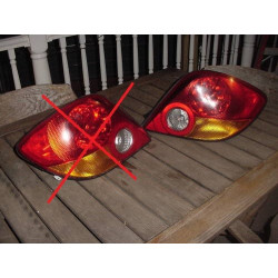 Hyundai Tiburon Right Tail Light 2000-2004