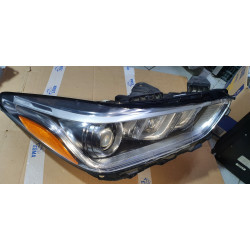 92102-D2000 Hyundai Genesis G90 Right Full LED Headlight 2017-2019