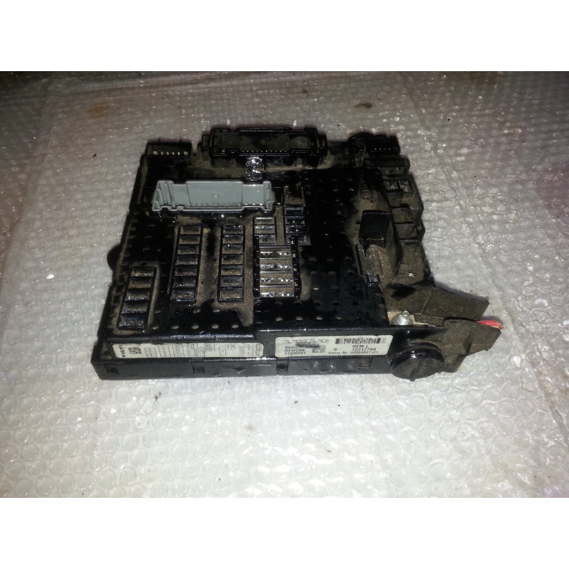 30728273 Volvo S60 Fuse Box