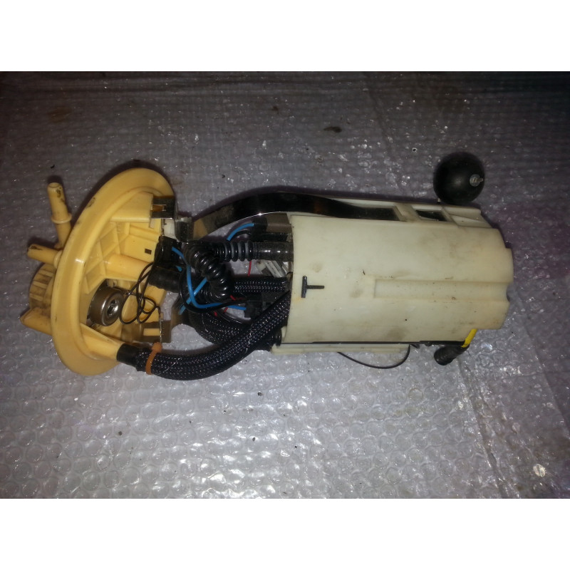 8621105 Volvo S60 Fuel Pump