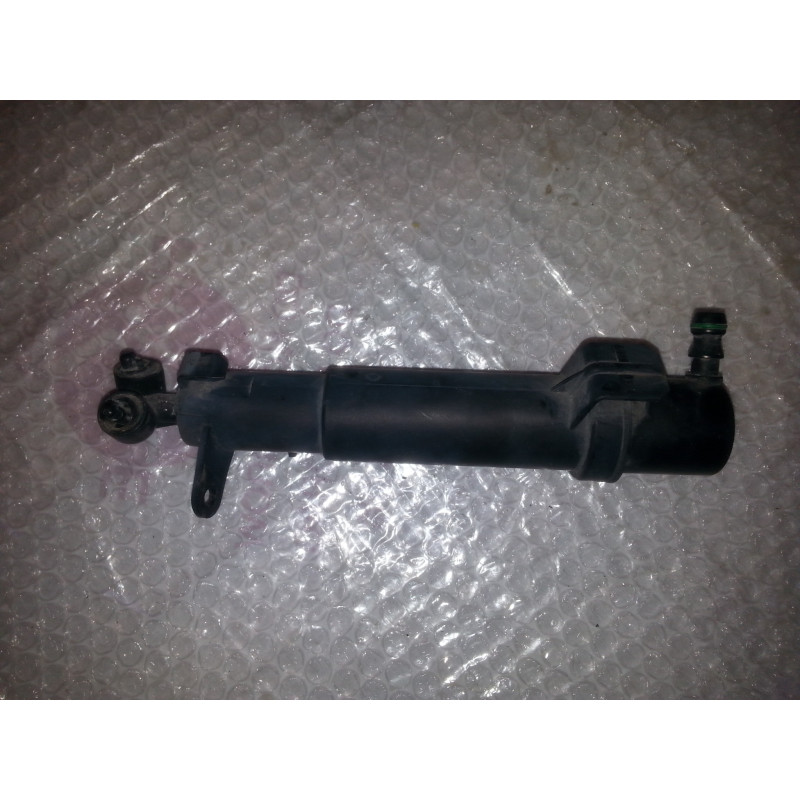 2118600547 Mercedes-Benz E-Class Xenon Headlight Washer Spray Jet Nozzle