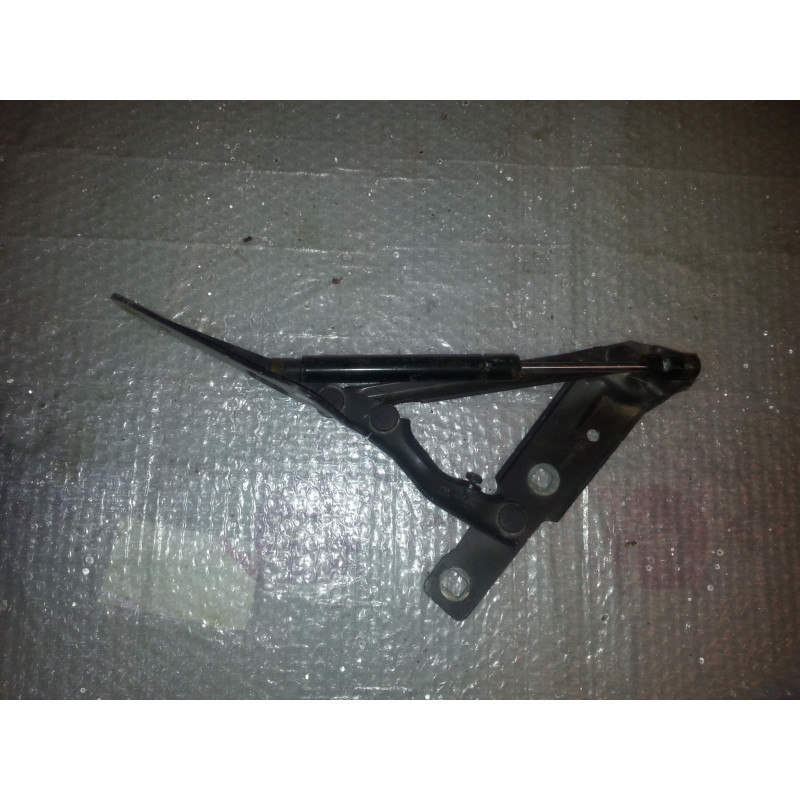 15520448 Cadillac CTS Rear Trunk Hinge Support 2003-2007 15520644