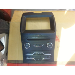 FT4T-18E245-BA Ford Edge Radio Media Auto Dual Temperature Control Panel
