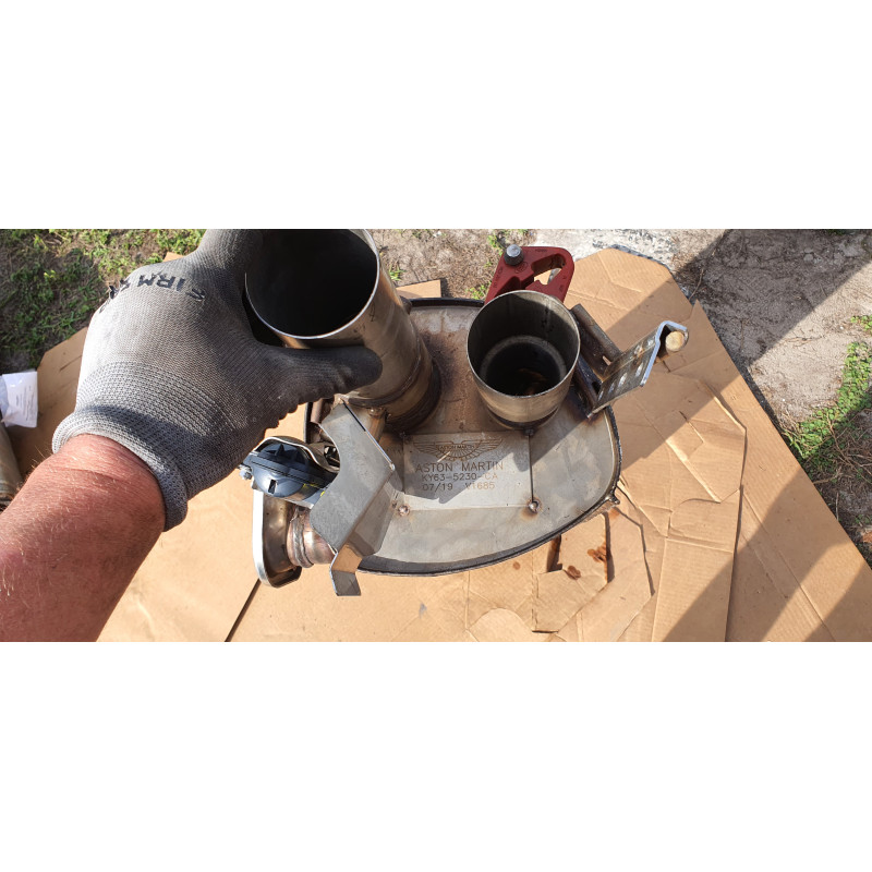 KY63-5230-CA Aston Martin Vantage V8 Exhaust Muffler 2018-2022