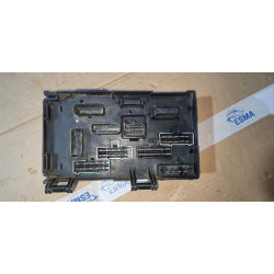 04727557AA Dodge Caravan Fuse Relay Distribution Box 2001-2005
