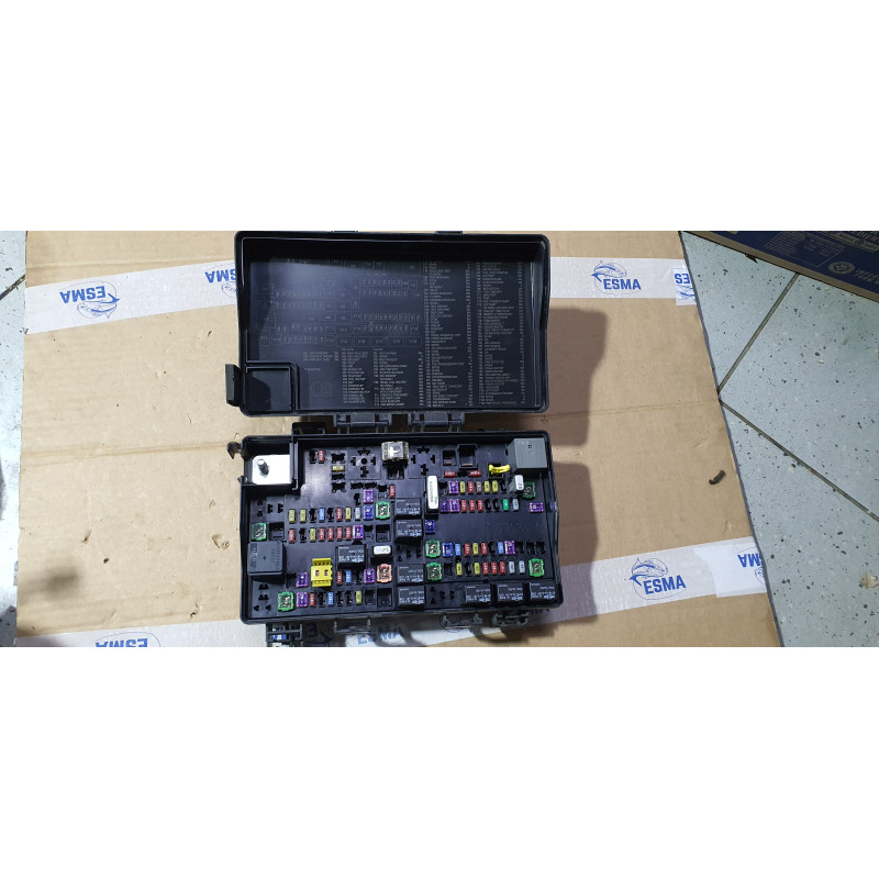 68243259AB Dodge Ram 1500 Fuse Relay Distribution Box 2015-2022 68322373AD