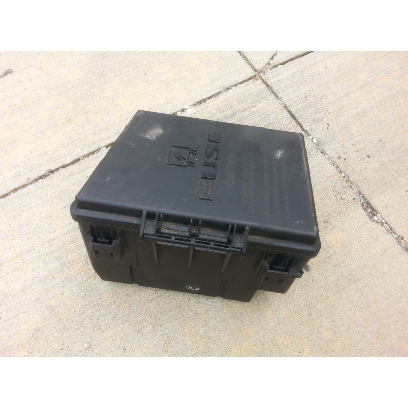 05082790AI Chrysler Pacifica Fuse Box 2005-2006