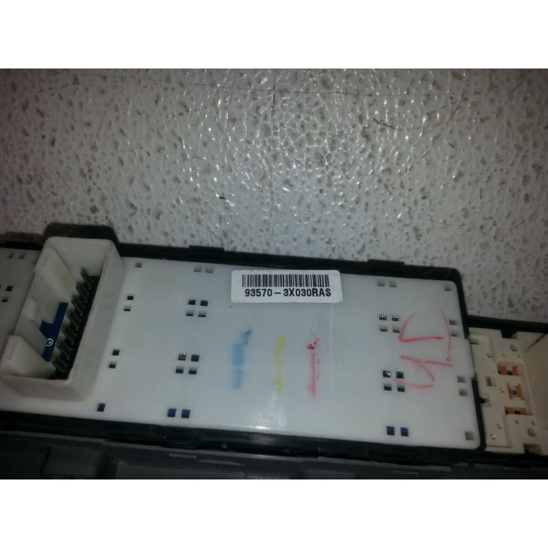 93570-3X030 Hyundai Elantra Window Switch 2011-2015