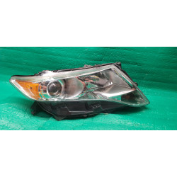 81110-0T010 Toyota Venza Right Xenon Headlight 2009-2012